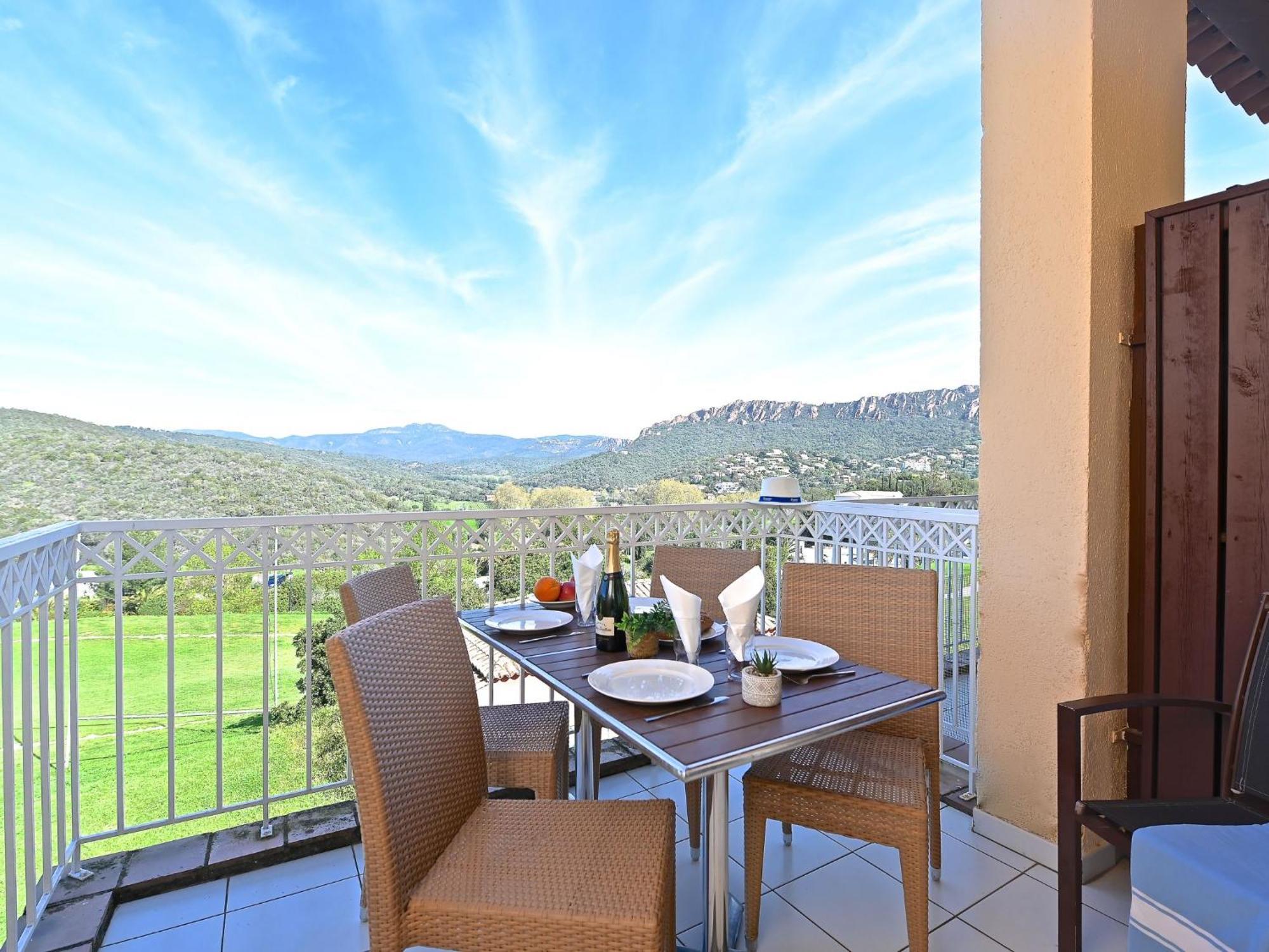 Apartment Village Cap Esterel - Le Village-14 By Interhome Сен-Рафаэль Экстерьер фото