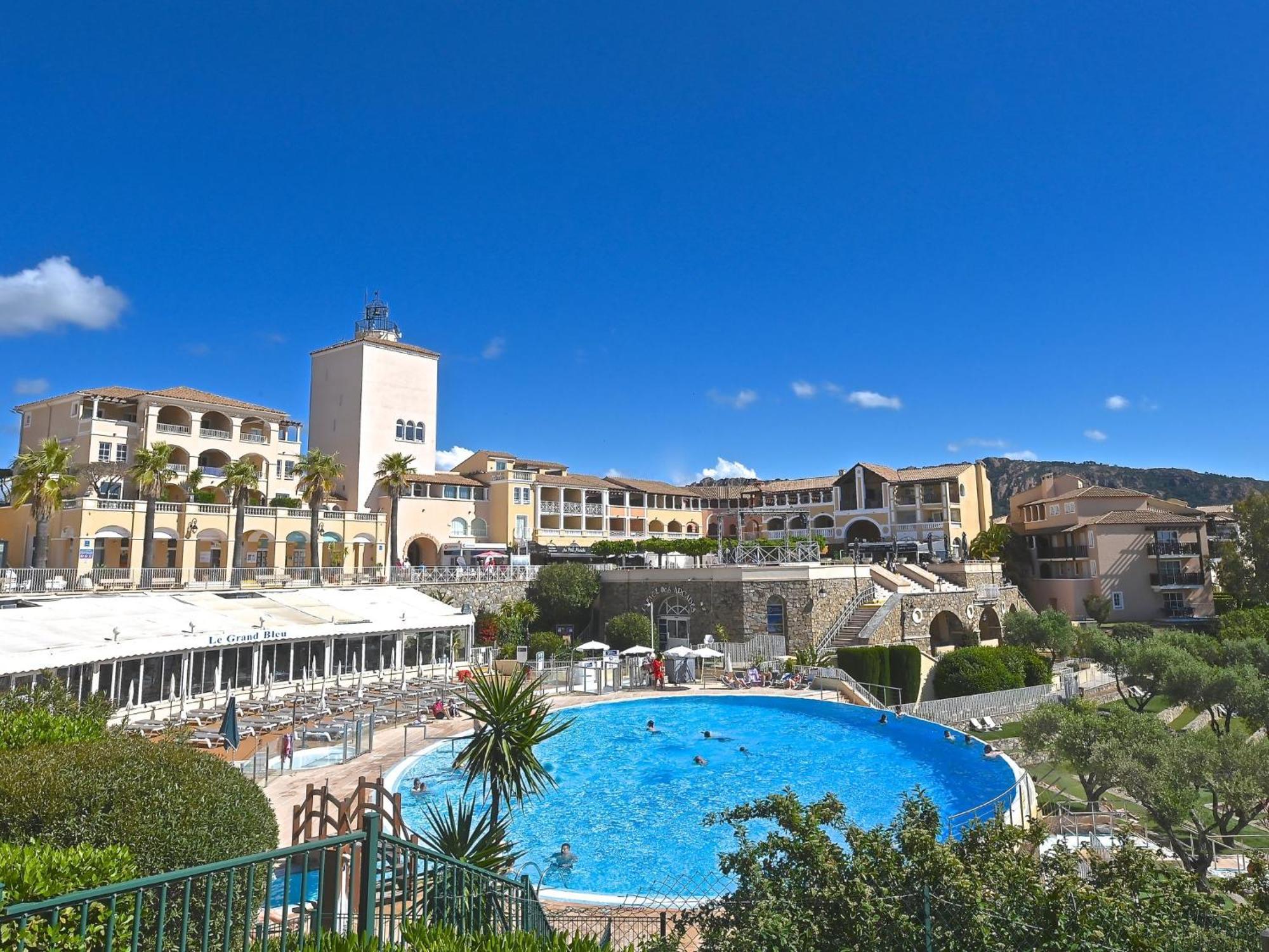 Apartment Village Cap Esterel - Le Village-14 By Interhome Сен-Рафаэль Экстерьер фото